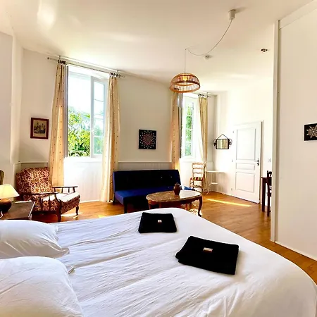 住宿加早餐酒店 La Demeure Des Fleurs