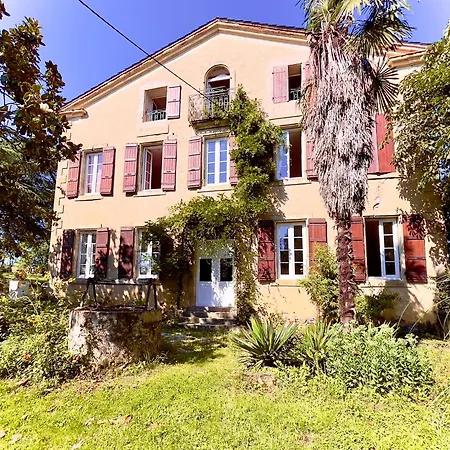 La Demeure Des Fleurs 3* Caillavet