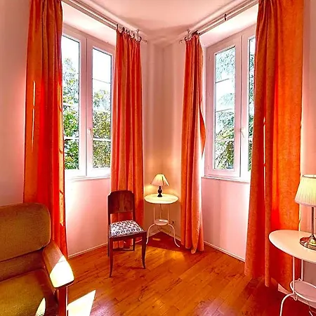 La Demeure Des Fleurs 3* Caillavet