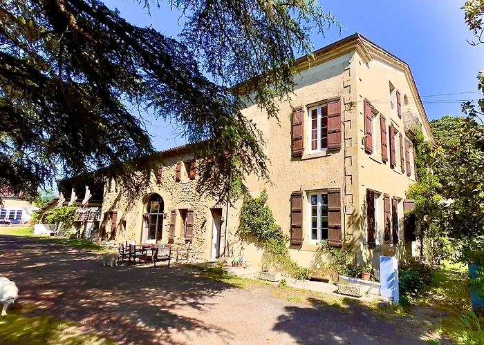 住宿加早餐酒店 La Demeure Des Fleurs Caillavet